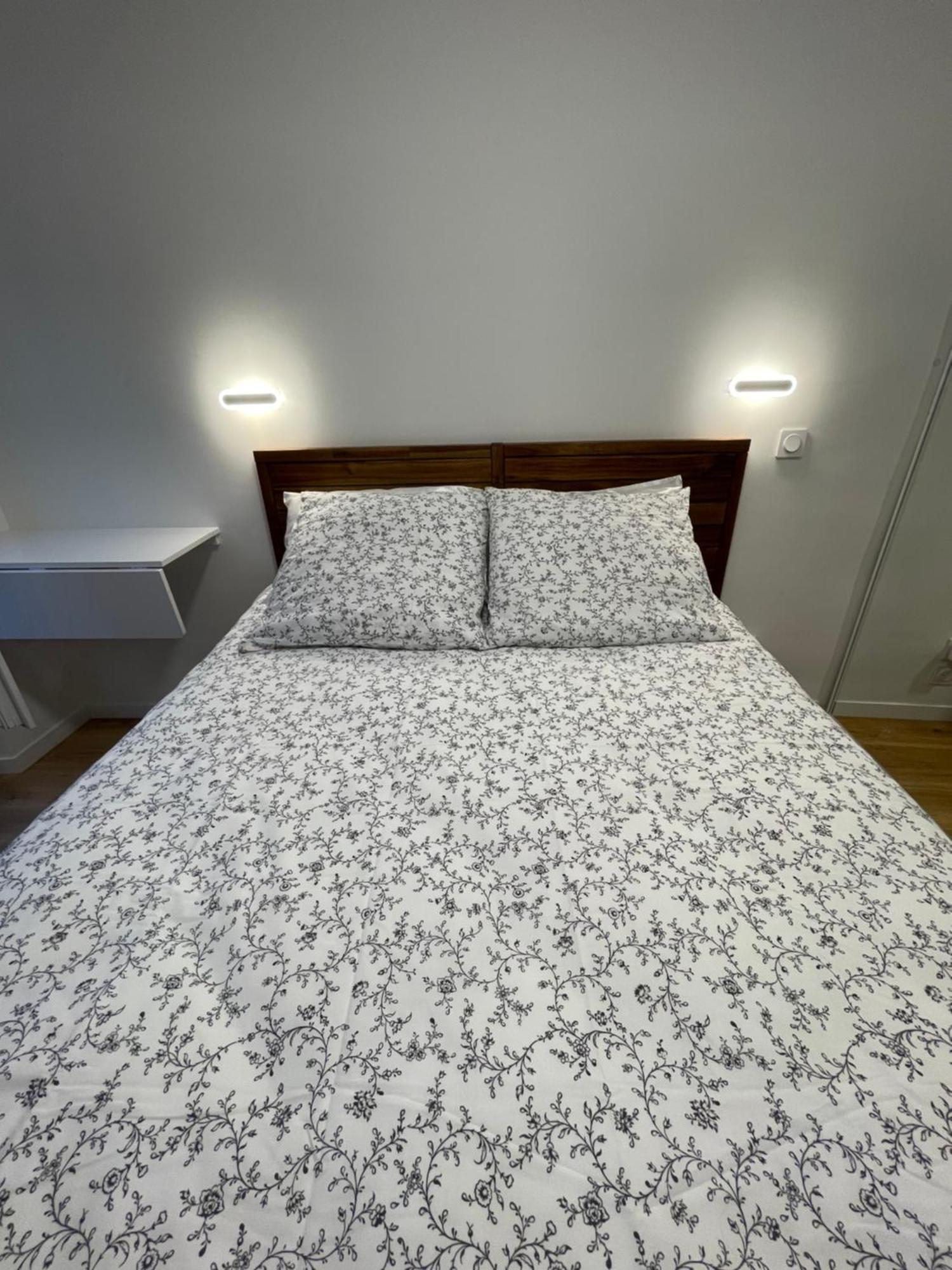 Montmartre Cosy Lejlighed Paris Eksteriør billede